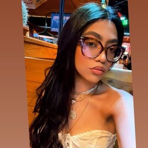 Meet your Posher, Gorgeousp